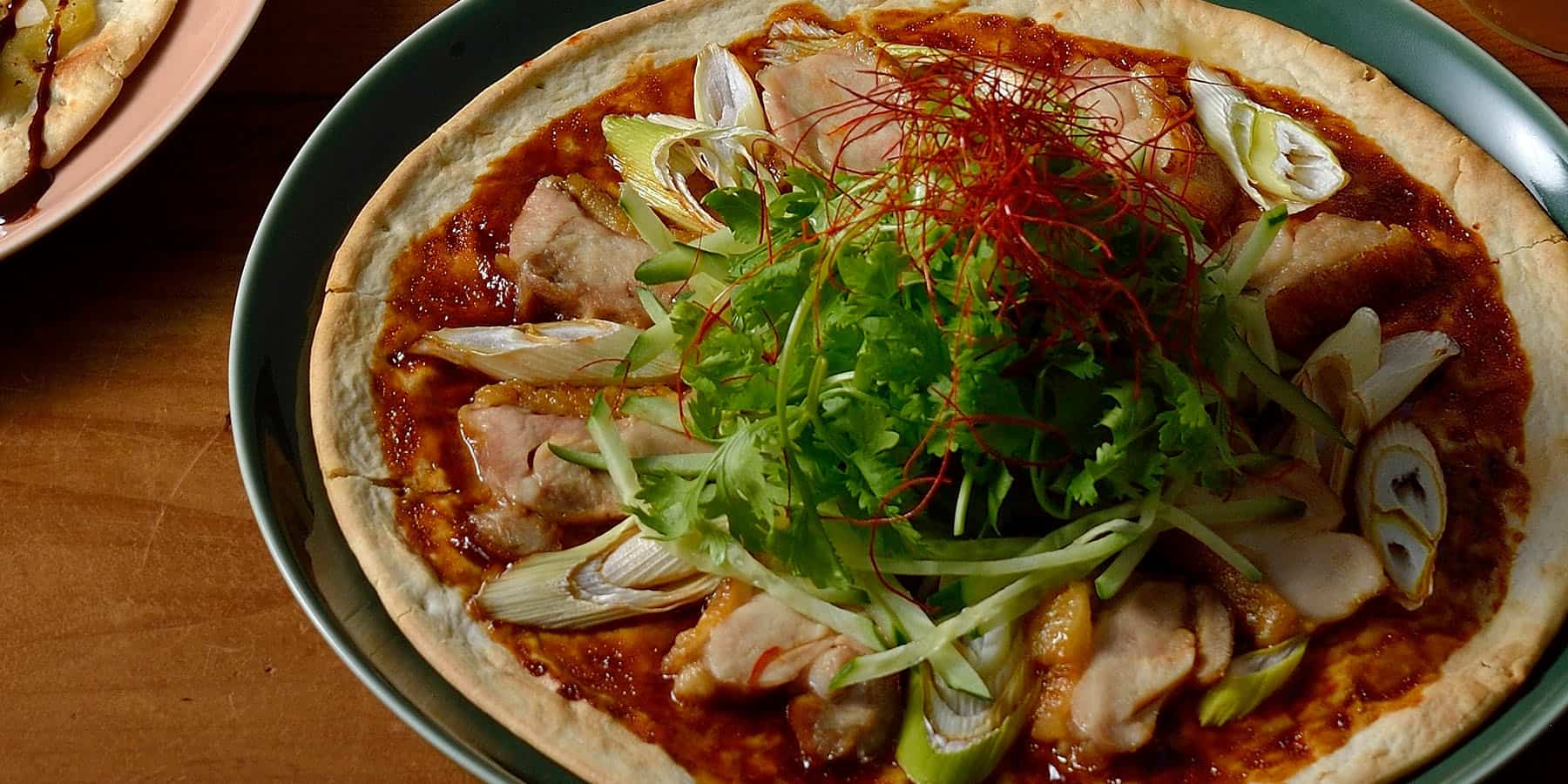 北京ダック 世界初*、皮だけの北京ダック》3月15日販売開始 ～本物の北京ダックを